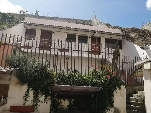 Fakali Homestay Quito Bed and breakfast